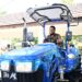 Wabup Bartim, Adi Mula Nakalelu, uji coba alsintan sebelum diserahkan ke petani. (Ist)