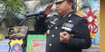 Kapolresta Palangka Raya Kombes Pol Dedy Supriadi, memimpin Upacara Hari Bhayangkara ke-80 Tahun 2026 di halaman Mapolresta Palangka Raya, Rabu (1/7/2026).