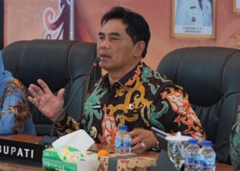 Bupati Barito Utara, H.Shalahuddin, memimpin konsultasi publik, Kamis (2/7/2026).