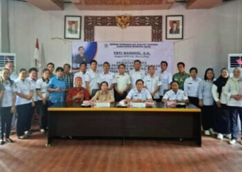 Anggota DPRD Kabupaten Murung Raya, Tuti Marheni, ketika menggelar reses di Aula Kantor Kecamatan Tanah Siang, Rabu (1/7/2026).