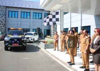 Wabup Bartim Adi Mula Nakalelu, melepas peserta Sinode XXV GKE, Senin (6/7/2026).