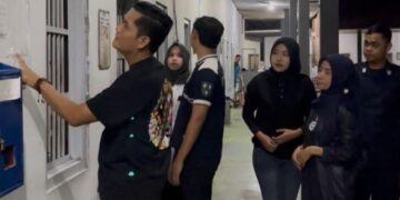 Kepala Rutan Tamiang Layang, Agung Novarianto, beserta jajaran saat melakukan trolling blok hunian, Sabtu (11/7/2026). (Ist)