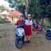 Anggota DPRD Kalimantan Tengah, Ampera AY Mebas, ketika mengantar putrinya hari pertama masuk sekolah, Senin (13/7/2026).