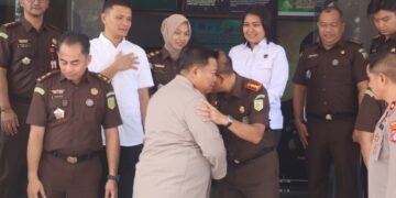 Kapolresta Palangka Raya, Kombes Pol Dedy Supriadi, saat silahturahmi disambut Kajari Palangka Raya, Yunardi, Rabu (15/7/2026).