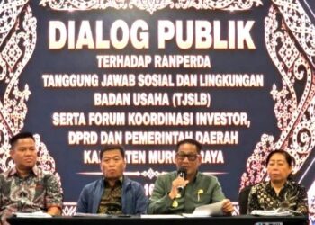 Ketua DPRD Murung Raya, H. Rumiadi (dua dari kanan), mengikuti dialog publik tentang TJSLB yang diselenggarakan di Jakarta, Kamis (16/7/2026).