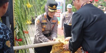 Penyambutan AKBP Arum Sari Puspita Dewi sebagai Kapolres Gunung Mas, menggantikan AKBP Heru Eko Wibowo, di Mako Polres Gunung Mas, Jalan Bhayangkara, Kuala Kurun, Jumat (17/7/2026). (ist hms)