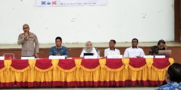 Kapolsek Dusun Tengah, IPTU Stefanus Rantealo, menyampaikan sambutan dalam kegiatan Penyusunan PKM 1, Kamis (23/7/2026). (ist)