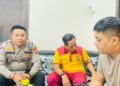 Kasat Lantas Polres Gunung Mas, IPTU Eko Erry Setiawan, bersama KBO-nya IPDA Agung dan Kanit Gakkum saat dibincangi wartawan di ruang kerja, Jumat (24/7/2026).