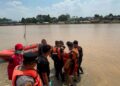 Evakuasi jenazah korban tenggelam di Sungai Kahayan, Senin (10/8/2026). (ist)