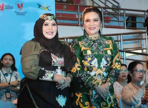 Waket I DPRD Murung Raya, Dina Maulidah, menghadiri Malam Unjuk Bakat Jagau dan Nyai Kalteng 2026 di GOR Indoor Serbaguna Palangka Raya, Senin (18/5/2026) malam.