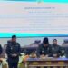 Bupati Barito Utara, H. Shalahuddin, menandatangani berita acara persetujuan bersama Reperda Pertanggungjawaban APBD 2025 dalam paripurna, Kamis (30/7/2026).