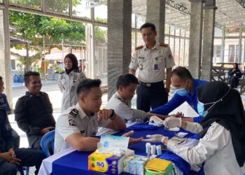 Pelayanan kesehatan yang dilaksanakan Rutan Kelas IIB Tamiang Layang menyemarakkan HUT ke-81 RI, Kamis (6/8/2026).