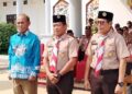 Ketua DPRD Murung Raya, Rumiadi (tengah), mengikuti prosesi pelepasan kontingen, Jumat (7/8/2026).