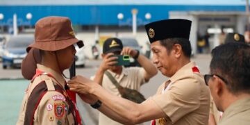 Sekda Barito Utara, Muhlis, melepas peserta Jamnas.