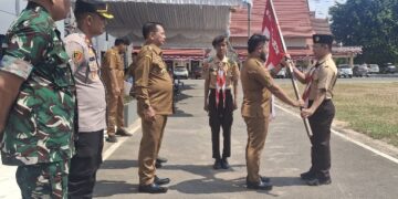 Kontingen Kwarcab Pramuka Barito Timur dilepas oleh Bupati M. Yamin dan Wabup Adi Mula Nakalelu, di Halaman Kantor Bupati Bartim, Selasa (11/8/2026).