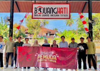 Diskusi publik yang digelar IKMABARTIM di Balai Juang Hajjah Titien (Bajuang Hati), Kota Banjarbaru, Minggu (9/8/2026).