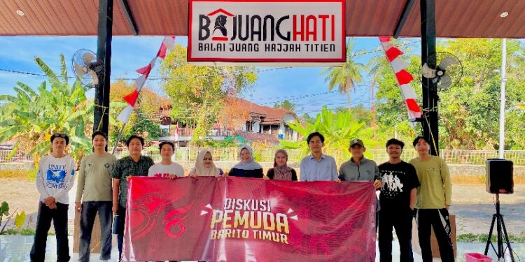 Diskusi publik yang digelar IKMABARTIM di Balai Juang Hajjah Titien (Bajuang Hati), Kota Banjarbaru, Minggu (9/8/2026).
