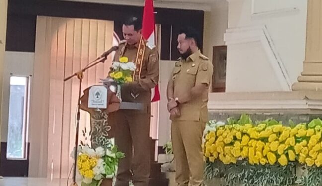 Bupati Barito Timur M. Yamin bersama Wakil Bupati Barito Timur Adi Mula Nakalelu, ketika menyampaikan sambutan di Musda VI Golkar Barito Timur, di GPU Mantawara Tamiang Layang, Senin (24/8/2026).