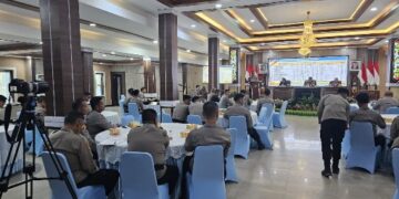48 personel Bantuan Kendali Operasi (BKO) dari Lemdiklat Polri yang mengikuti pengarahan di Polda Kalteng.