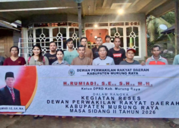 Ketua DPRD Kabupaten Murung Raya, Rumiadi, ketika menyerap aspirasi warga melalui Reses di Tumbang Baloi.