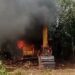 Sebuah alat berat jenis excavator dikabarkan terbakar di kawasan Pal 4, Perumahan Adella, Tamiang Layang, Kecamatan Dusun Timur, Kabupaten Barito Timur, Selasa (18/8/2026) sekitar pukul 13.30 WIB.