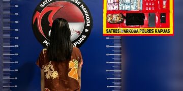 B (27) dan barang bukti yang diamankan.
