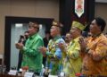 Bupati Bartim, M. Yamin beserta jajaran kepala daerah se-Kalimantan Tengah, mengikuti rakor penanganan karhutla di Aula Jaya Tingang Palangka Raya, Jumat (4/9/2026). (ist)