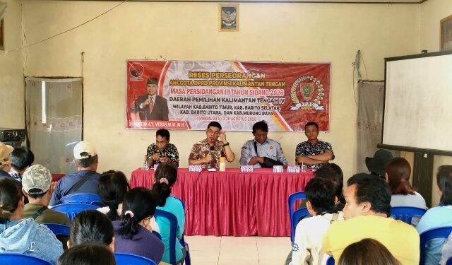 Anggota DPRD Provinsi Kalimantan Tengah, Dr. Ampera A.Y. Mebas, MM., MH., saat reses perorangan selama lima hari, 24-28 Agustus 2026.