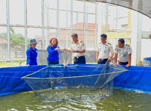 Panen ikan patin warga binaan yang dilaksanakan Rutan Tamiang Layang, Selasa (1/9/2026). (ist)