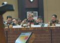 Bupati Barito Utara, H. Shalahuddin, memaparkan penanganan karhutla yang telah dilakukan daerah pada Rapat Evaluasi Pencegahan dan Penanganan Karhutla Provinsi Kalimantan Tengah di Aula Jayang Tingang, Palangka Raya, Kamis (3/9/2026). (ist)