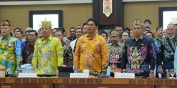 Bupati Barito Utara, H. Shalahuddin, saat mengikuti Rapat Koordinasi Penanganan dan Pencegahan Karhutla pada Perkebunan Kelapa Sawit di Provinsi Kalimantan Tengah, di Palangka Raya, Jumat (4/9/2026).
