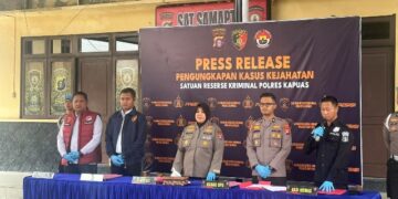 Kapolres Kapuas AKBP Rina Perwitasari, beserta jajaran dalam press release, Senin (7/9/2026). (ist)