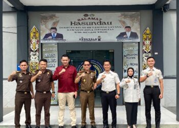 Kajari Bartim, Abdul Halim, dan jajaran diterima pihak Rutan Kelas IIB Tamiang Layang, Rabu (9/9/2026). (ist)