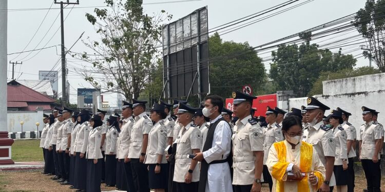 Proses pelantikan dan pengambilan sumpah/janji PNS di lingkungan Kementerian Imigrasi dan Pemasyarakatan, Senin (14/9/2026). (ist)