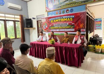 Pelaksanaan sosialisasi dan himbauan kamtibmas yang dilakukan jajaran Satresnarkoba Polres Kapuas di Kampung Bebas Narkoba, Senin (28/9/2026).