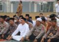 Pelaksanaan Salat Istisqa yang diikuti Bupati Bartim, M. Yamin, di Halaman Kantor Bupati, Selasa (8/9/2026). (ist)