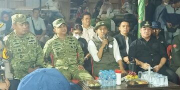 Menteri Kehutanan RI, Raja Juli Antoni, ketika berkunjung ke Sampit, Sabtu (17/10/2026). (ist)