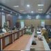Bupati Barito Utara, H. Shalahuddin memimpin rapat koordinasi terkait percepatan pelebaran jalan tersebut, Senin (5/10/2026).