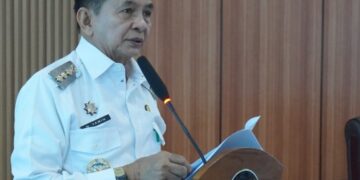 Bupati Bartim, M. Yamin ketika membuka Focus Group Discussion (FGD) I RDTR dan Konsultasi Publik I Kajian Lingkungan Hidup Strategis (KLHS) RDTR Wilayah Kabupaten Barito Timur di Ruang Rapat Bupati Bartim, Rabu (7/10/2026). (ist)