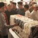 Prosesi pelepasan jenazah H. Nadalsyah dari rumah duka menuju Islamic Center, Rabu (7/10/2026).