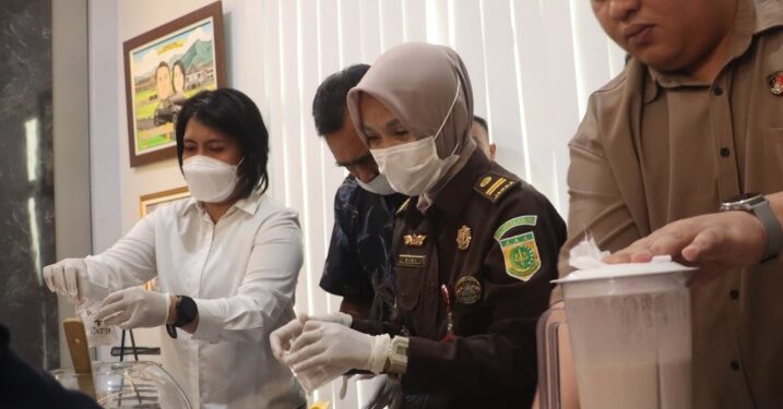 Pemusnahan barang bukti narkotika yang dilaksanakan Satresnarkoba Polresta Palangka Raya, Selasa (13/10/2026). (ist)