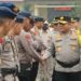 Wakapolda Kalteng Brigjen Pol Dr. Hendra Wirawan, menyambut kedatangan BKO Brimob Polri, Senin (26/10/2026). (ist)