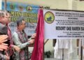 Bupati Barito Timur M. Yamin diwakili Staf Ahli Osa Awatanu, menandai peresmian Resort GKE Raren Batuah, Kamis (29/10/2026). (ist)